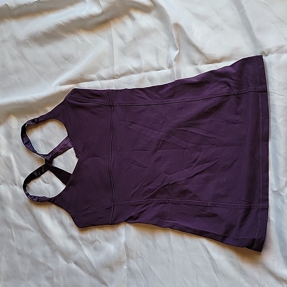 Lululemon top